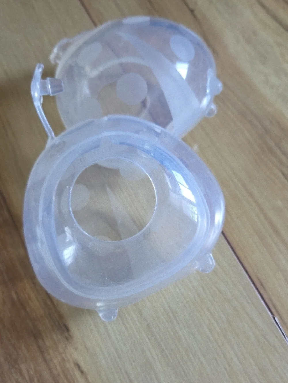 Haakaa Clear Ladybug Silicone Breast Milk Collectors - 2 Pack - Picture 4 of 4